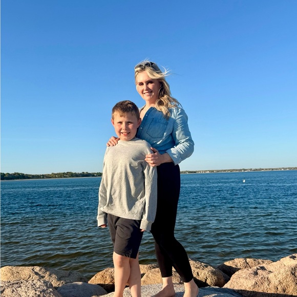 Meet your Posher, Lauren - Picture 4 of 17